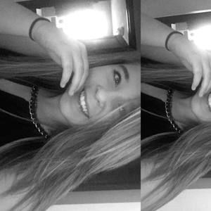 Meet your Posher, Kayla